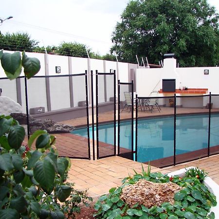 17 On 13Th Guest House Edenvale Luaran gambar